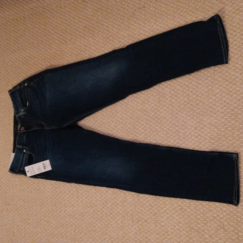 Silver Jeans Avery High Rise Slim Leg